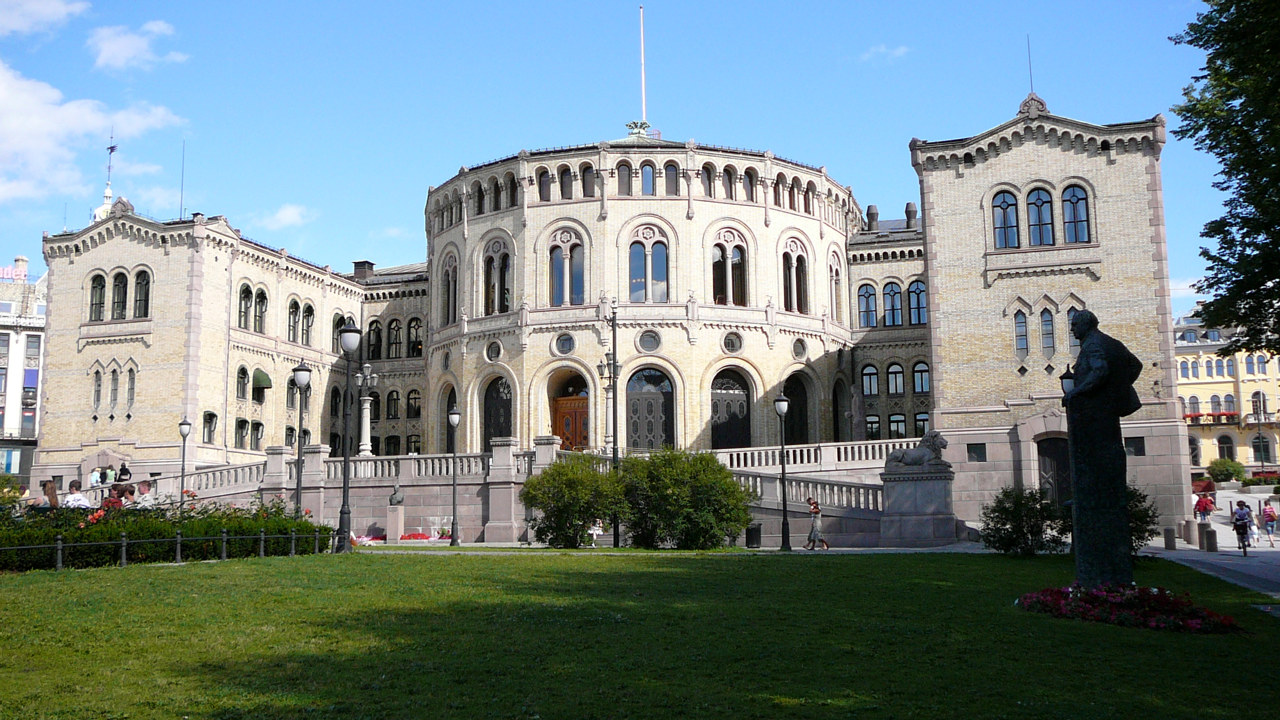 Stortingsbygningen i Oslo.