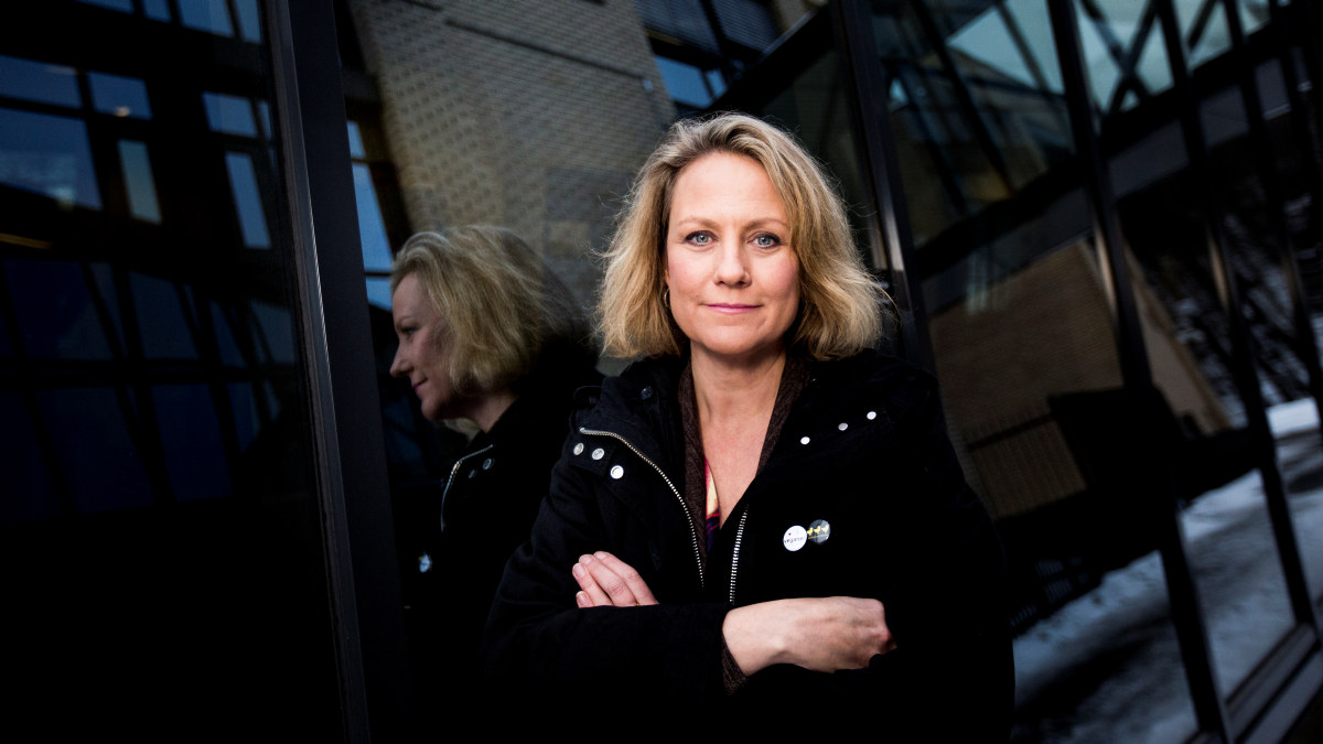 Laura M. E. Traavik