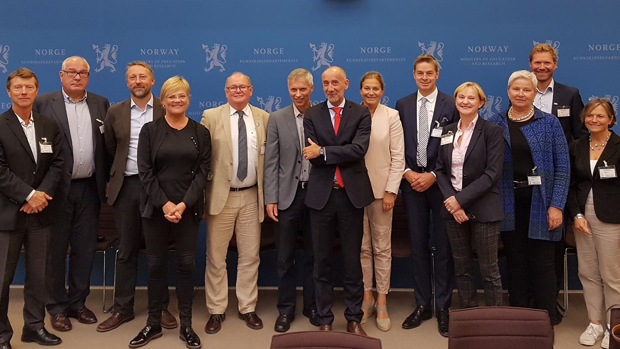 Representanter fra Forskningsinstituttenes fellesarena (FFA) møtte 4. september den nye generaldirektøren for forskning og innovasjon i EU, Jean-Eric Paquet.