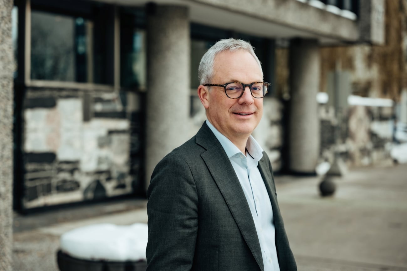 En stående mann